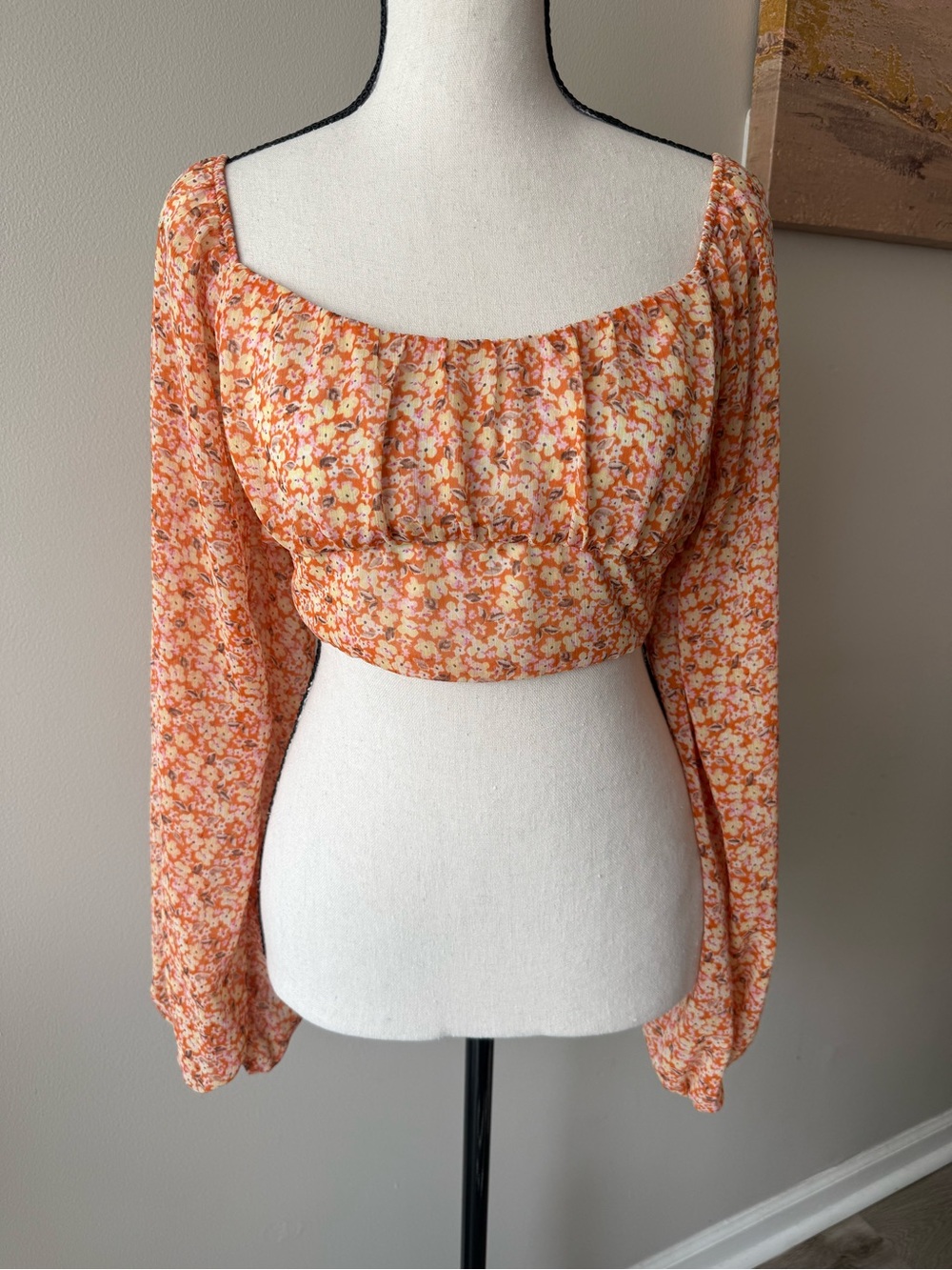 Le Lis Collection Floral Puff Sleeve Tie Back Crop Top S